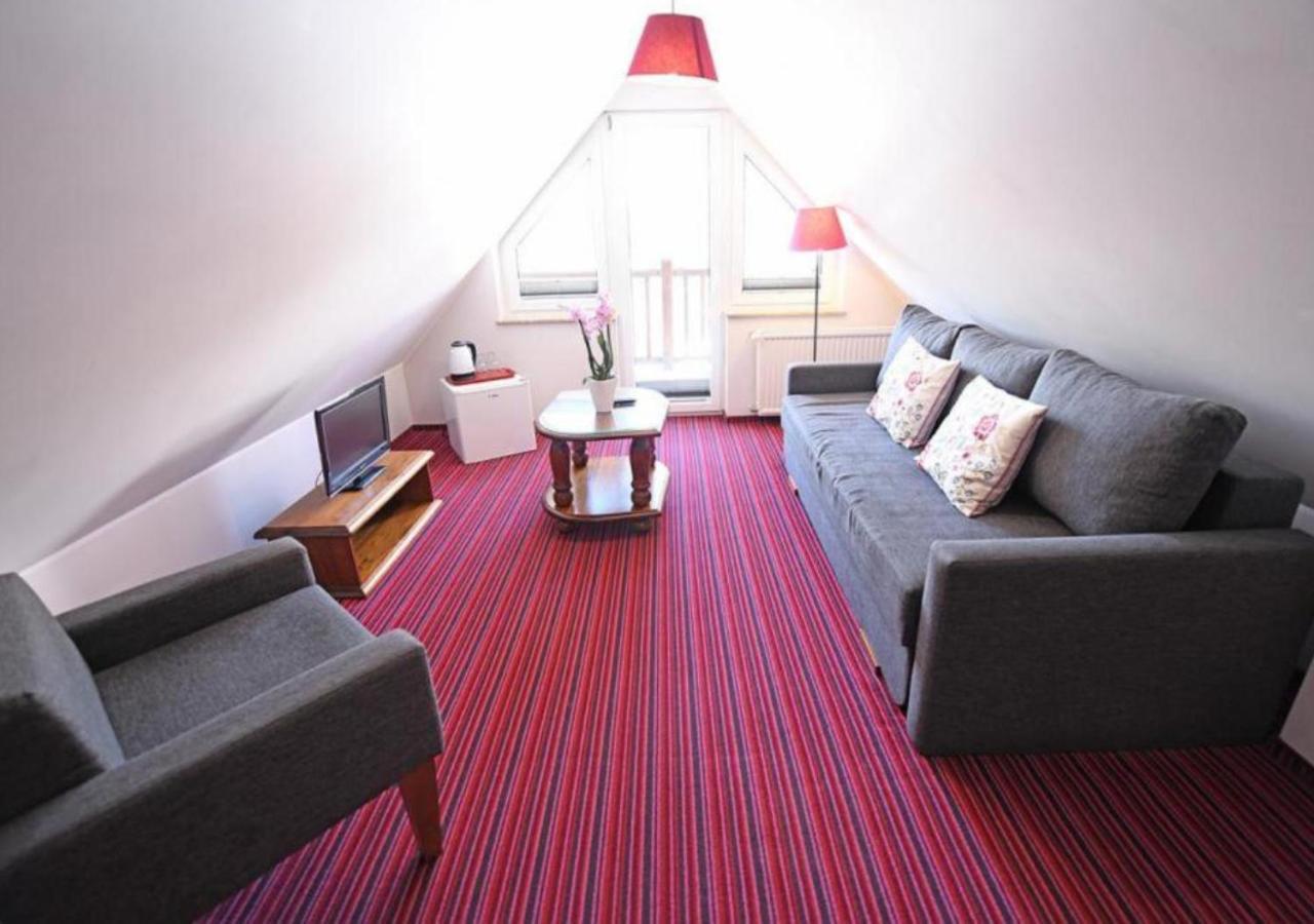 Gosciniec Malinowka Bed & Breakfast Krzeszna Eksteriør bilde