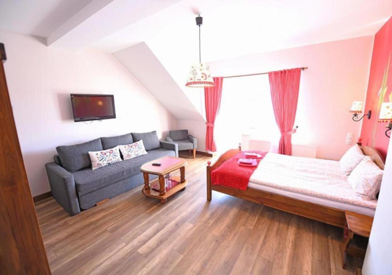 Gosciniec Malinowka Bed & Breakfast Krzeszna Eksteriør bilde
